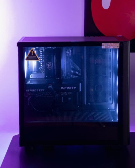 Računalo EPOCH Io / Ryzen 5 7500F, 16GB DDR5, 1TB SSD NVMe, Intel Arc B570 10GB, WiFi, Windows 11, crno
