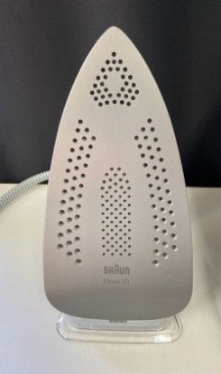 RABLJENI - Parna postaja BRAUN IS3044WH, 2400W, 6 bara, 340 g/min, 2 l, bijelo-siva