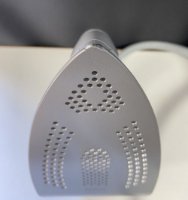 RABLJENI - Parna postaja BRAUN IS3044WH, 2400W, 6 bara, 340 g/min, 2 l, bijelo-siva