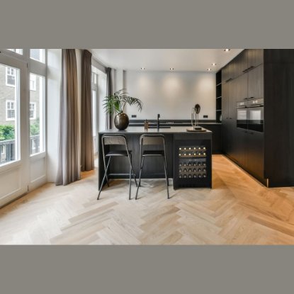 Ugradbeni hladnjak za vino CASO DESIGN WineDeluxe WDU 36, za 36 boca, 2 temperaturne zone, energetski razred F, crni