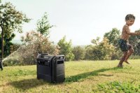 Prijenosna elektrana SEGWAY Cube 2000, 2000 Wh LiFePO4, maksimalni AC izlaz 2200 W (surge 4400 W), maksimalni solarni ulaz 800 W (12-60V), maksimalni DC ulaz 800 W, 3× 230V utičnice, 12V utičnica, 4×