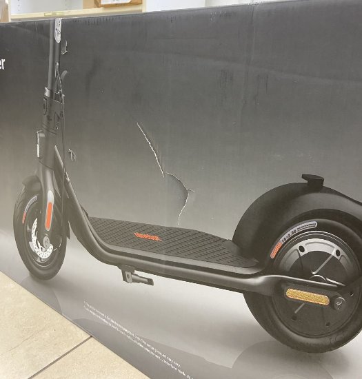RABLJENI - Električni romobil SEGWAY Ninebot KickScooter F2 E, autonomija do 40 km, brzina 25km/h, kotači 10˝, crni